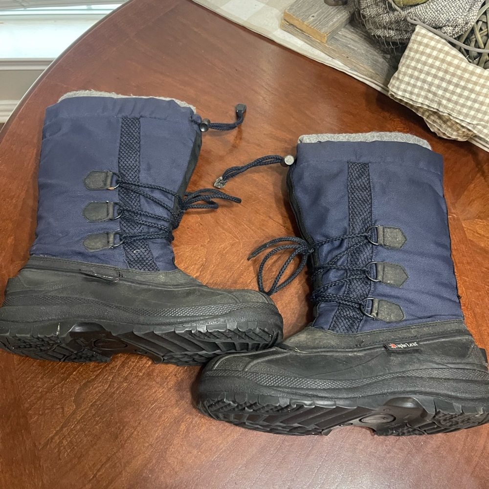 Maple Leaf Canada - Baffin snow winter boots - Picture 7 of 12